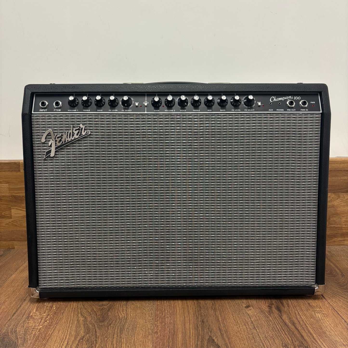 Pre-Owned Fender Champion 100w 2x12" Combo Amp
