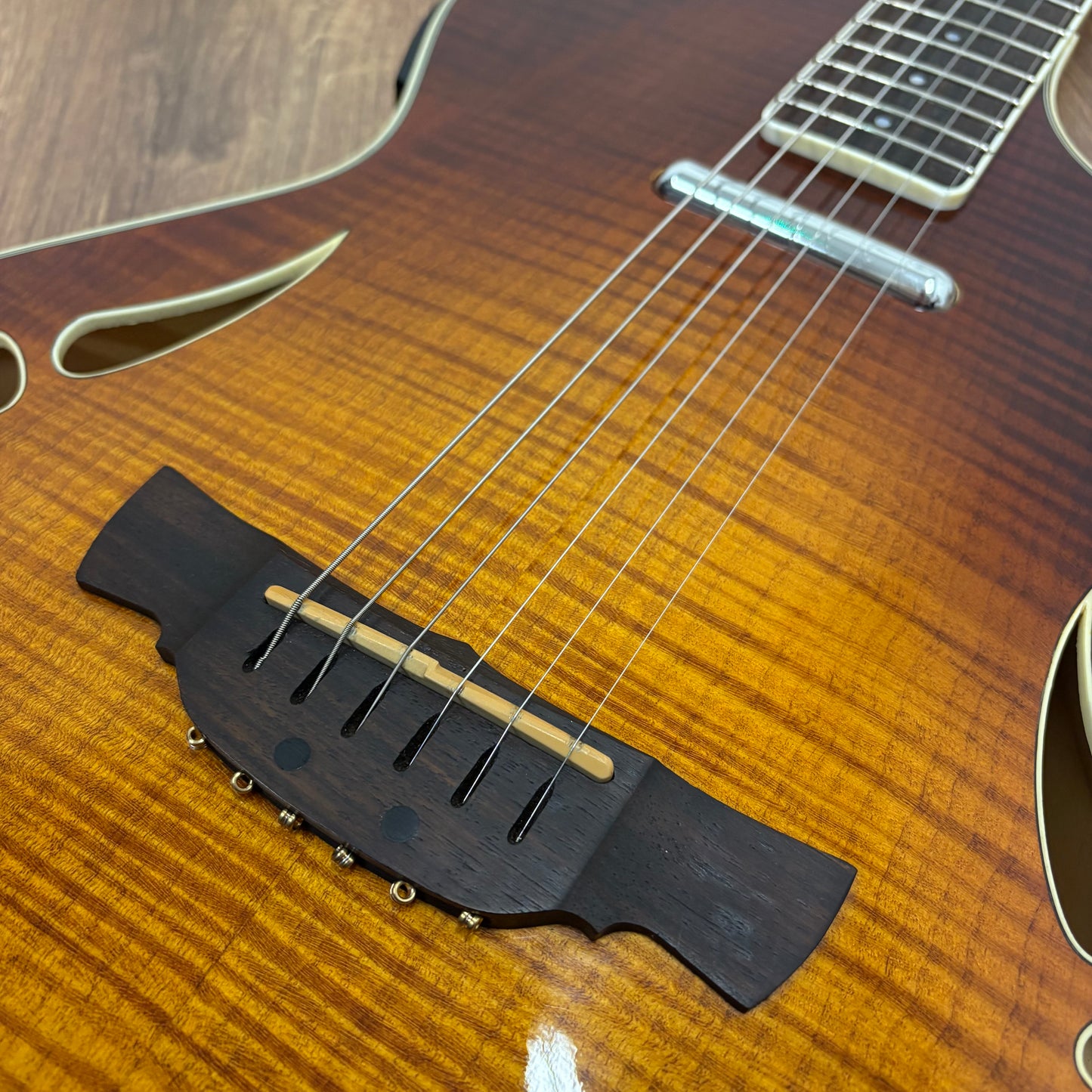 Pre-Owned Crafter SA-TMVS Electro-Acoustic - Sunburst