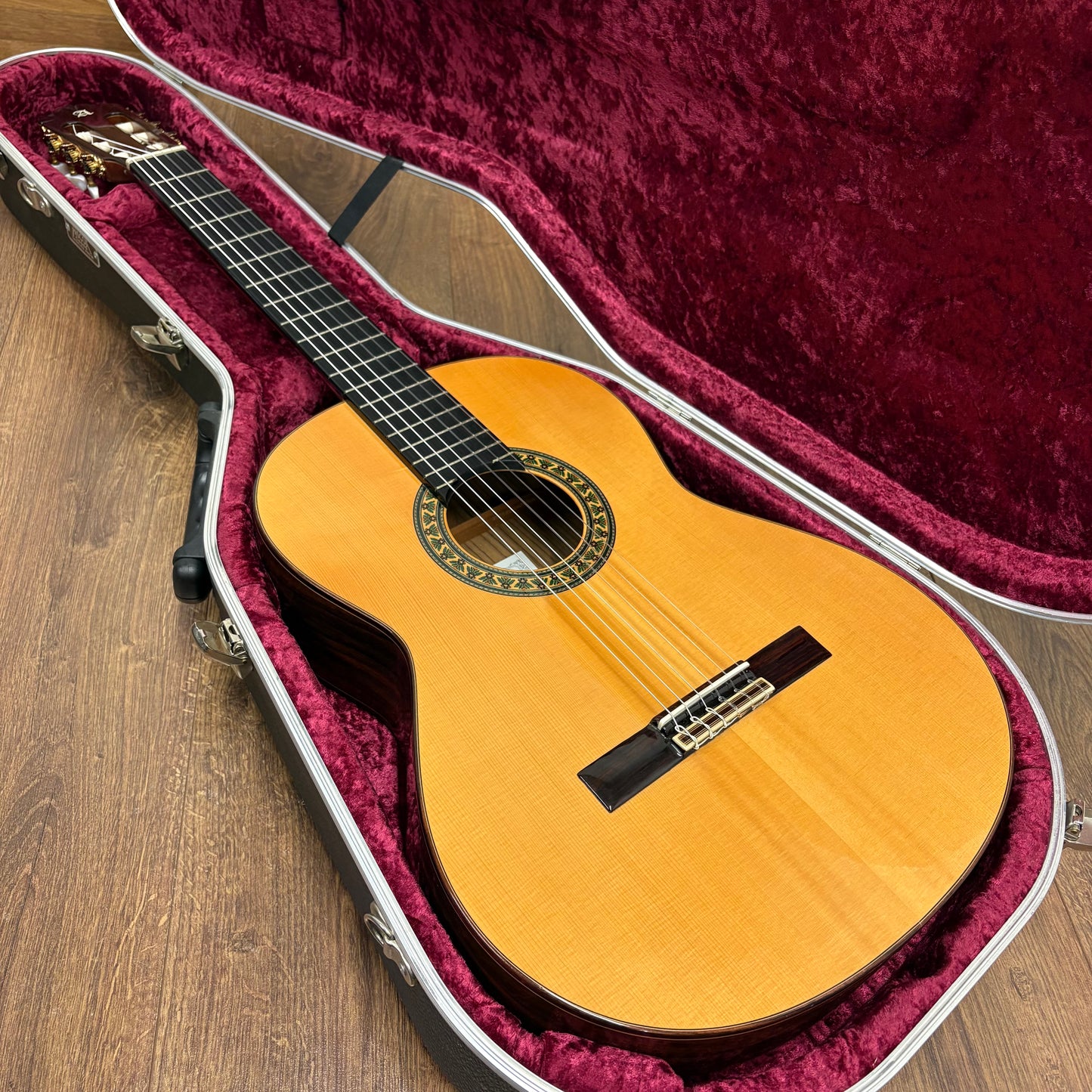 Pre-Owned Alhambra 5PA Classical Guitar w/ Hiscox Hard Case