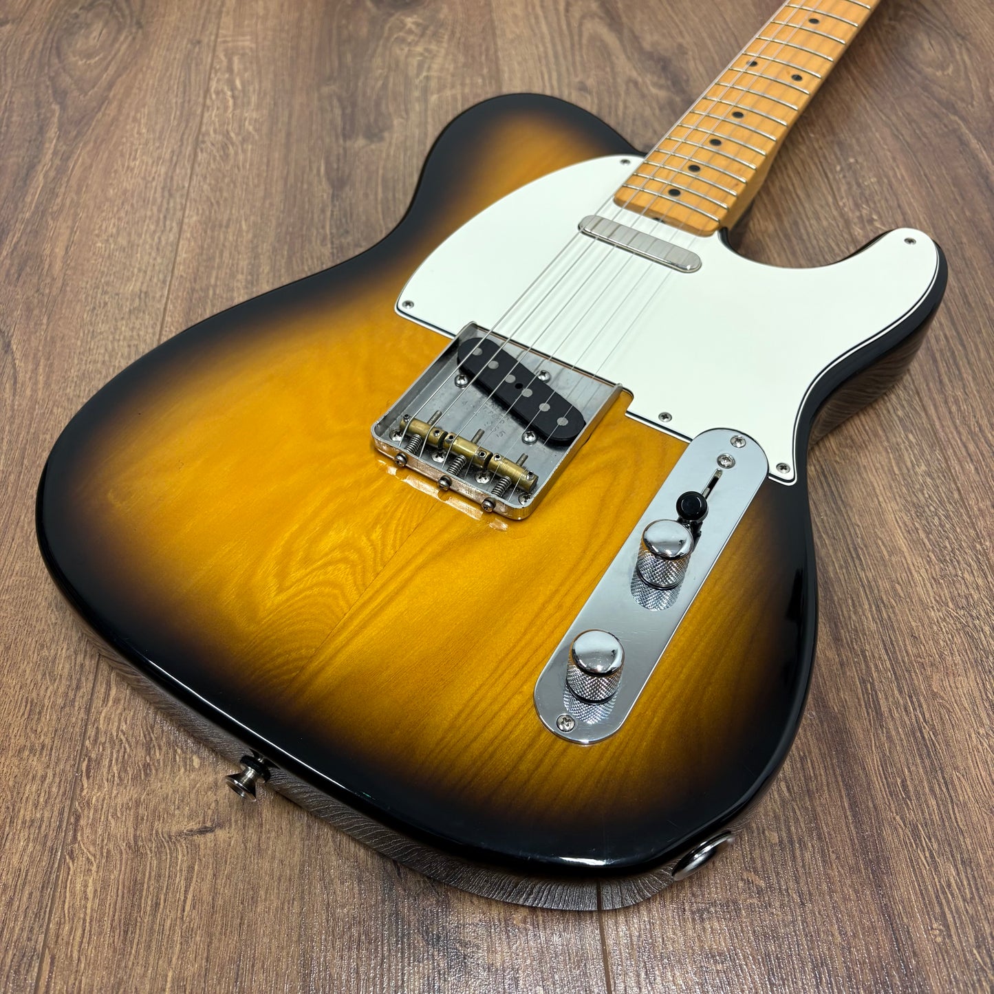 Pre-Owned Fender MIJ Telecaster TL-52 - 2-Tone Sunburst - 1985