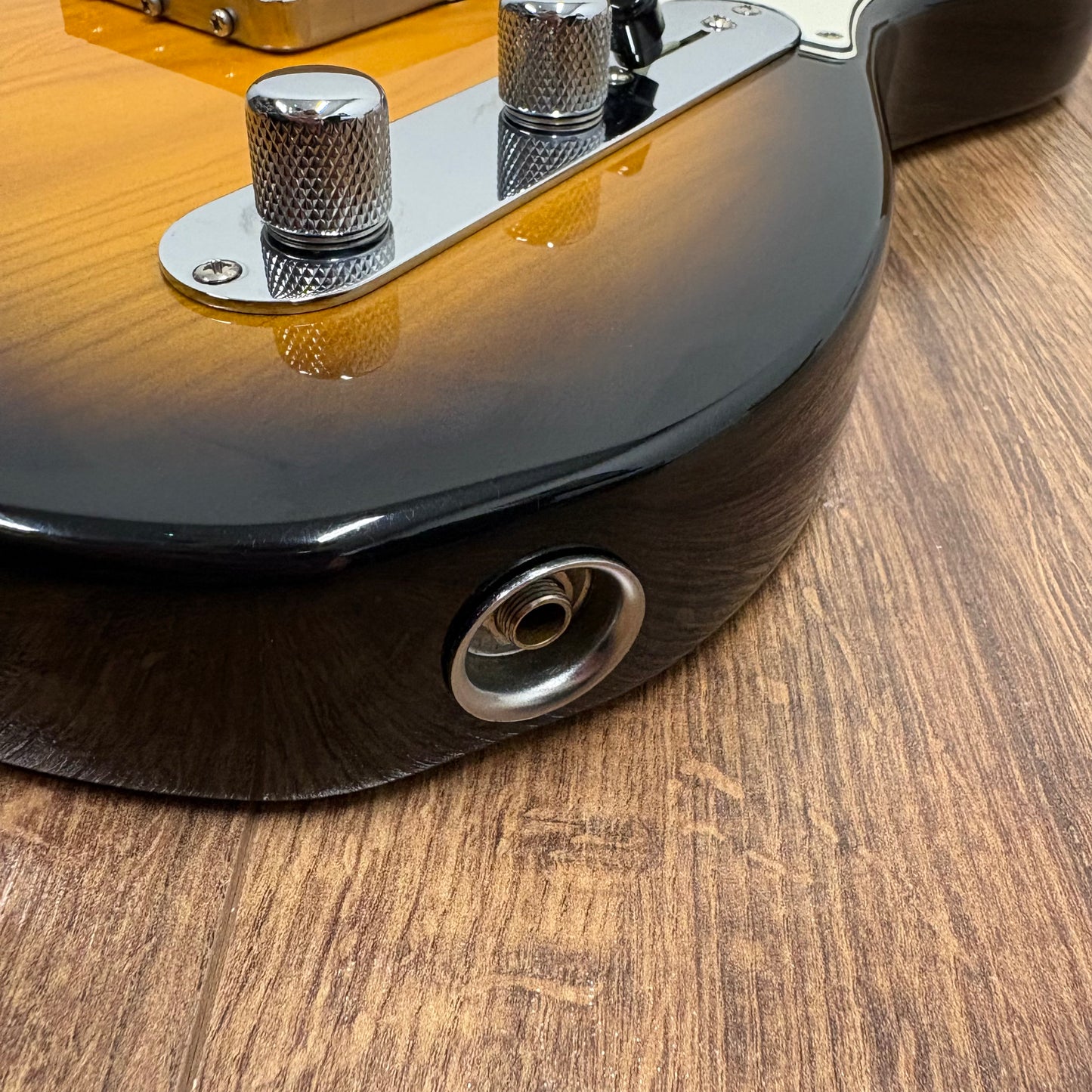 Pre-Owned Fender MIJ Telecaster TL-52 - 2-Tone Sunburst - 1985