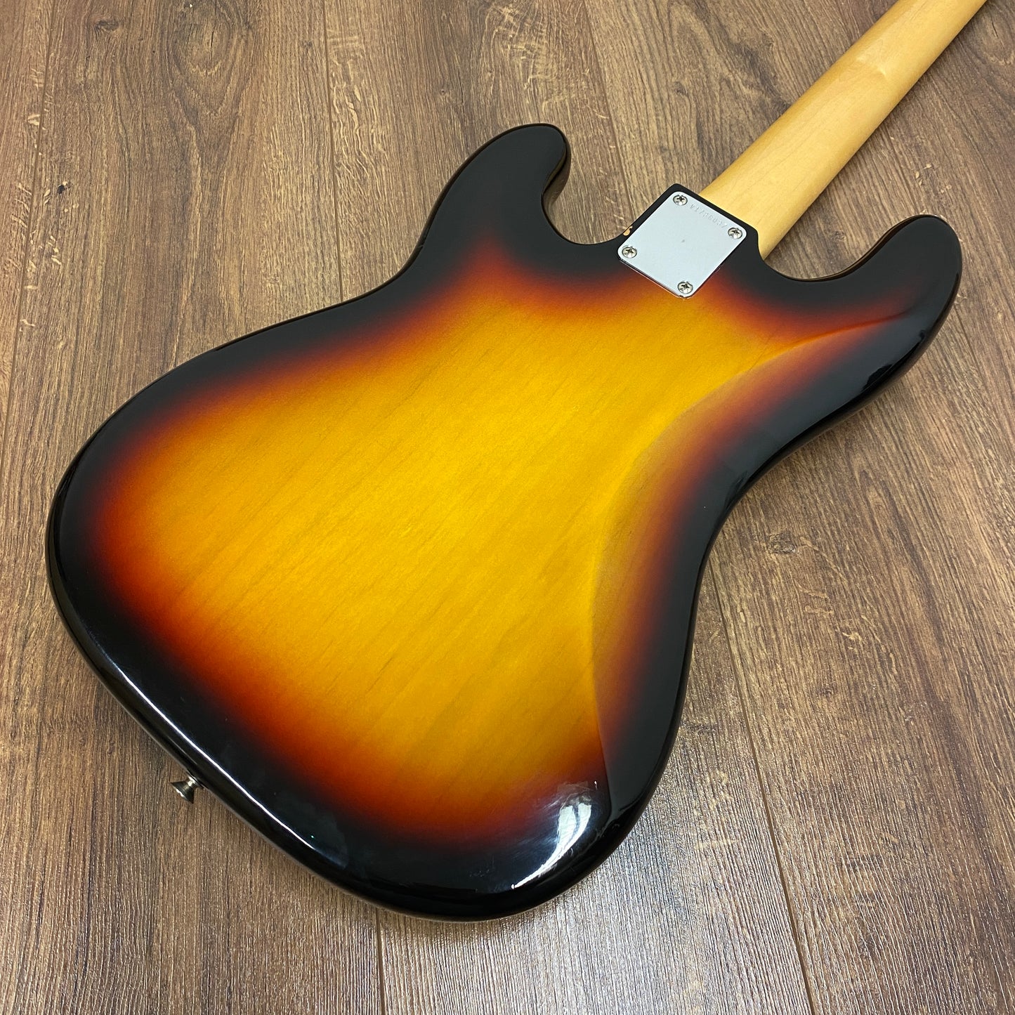 Pre-Owned Fender American Vintage '63 Precision Bass - Sunburst - 2017