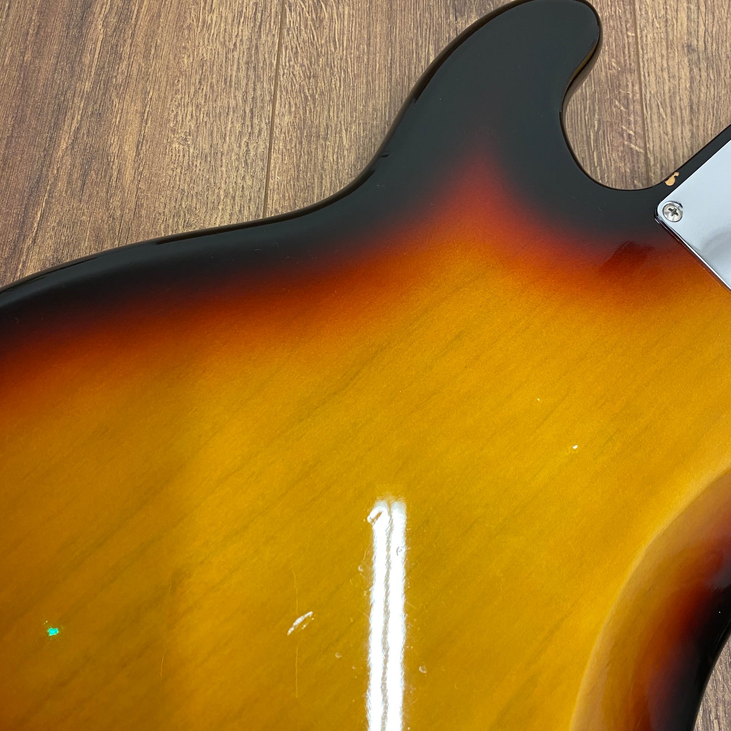 Pre-Owned Fender American Vintage '63 Precision Bass - Sunburst - 2017