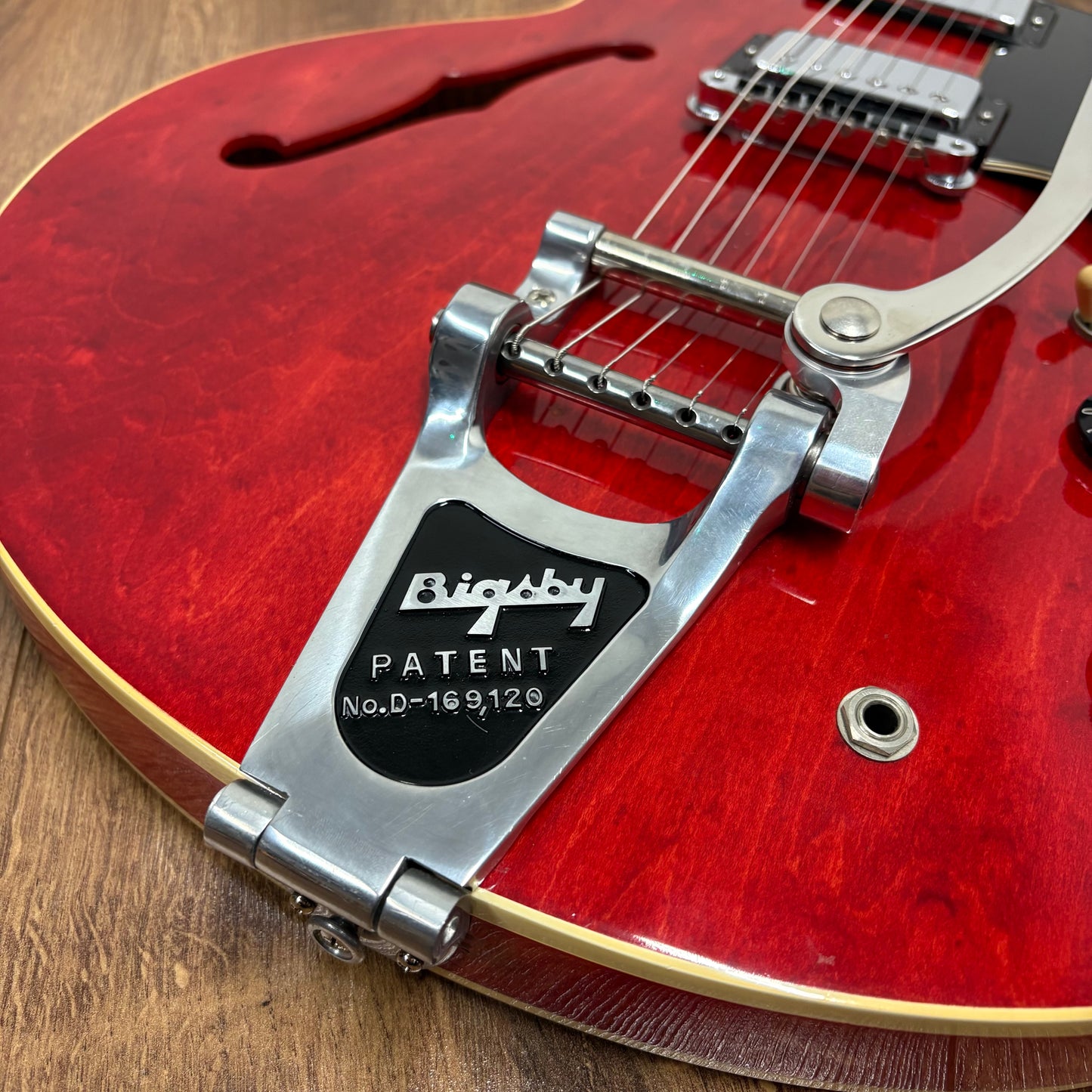 Pre-Owned Gibson ES-335 TD - Cherry Red - 1974
