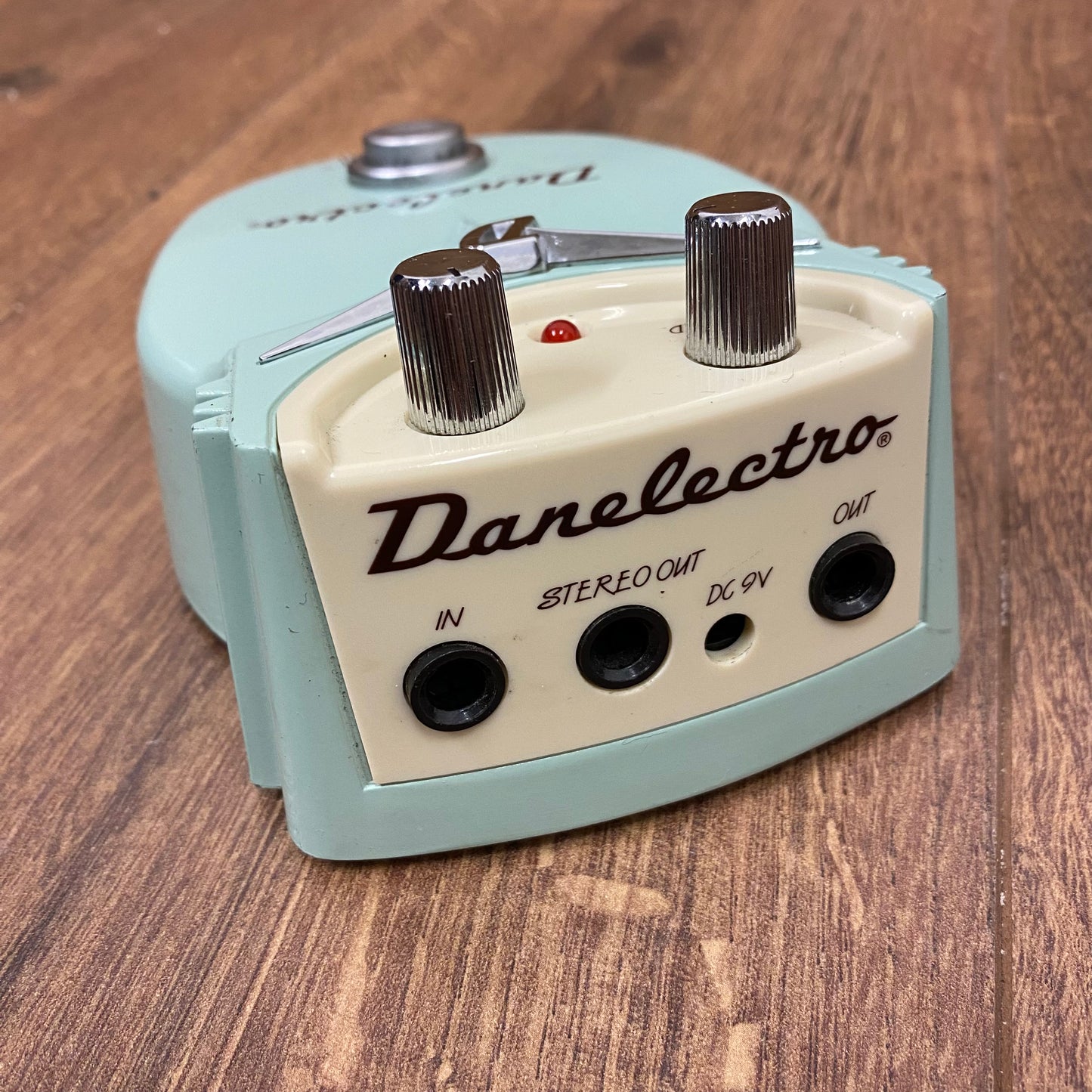 Pre-Owned Danelectro Cool Cat Chorus Pedal