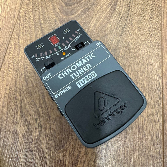 Pre-Owned Behringer TU300 Tuner Pedal