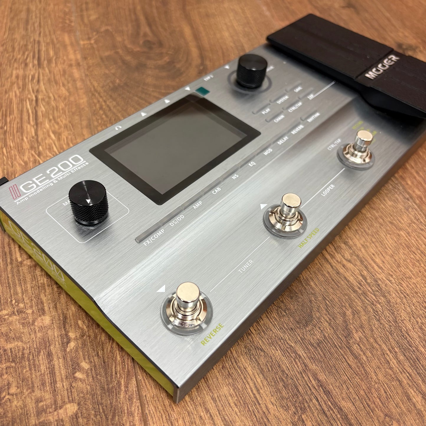 Pre-Owned Mooer GE200 Multi-Effects Pedal