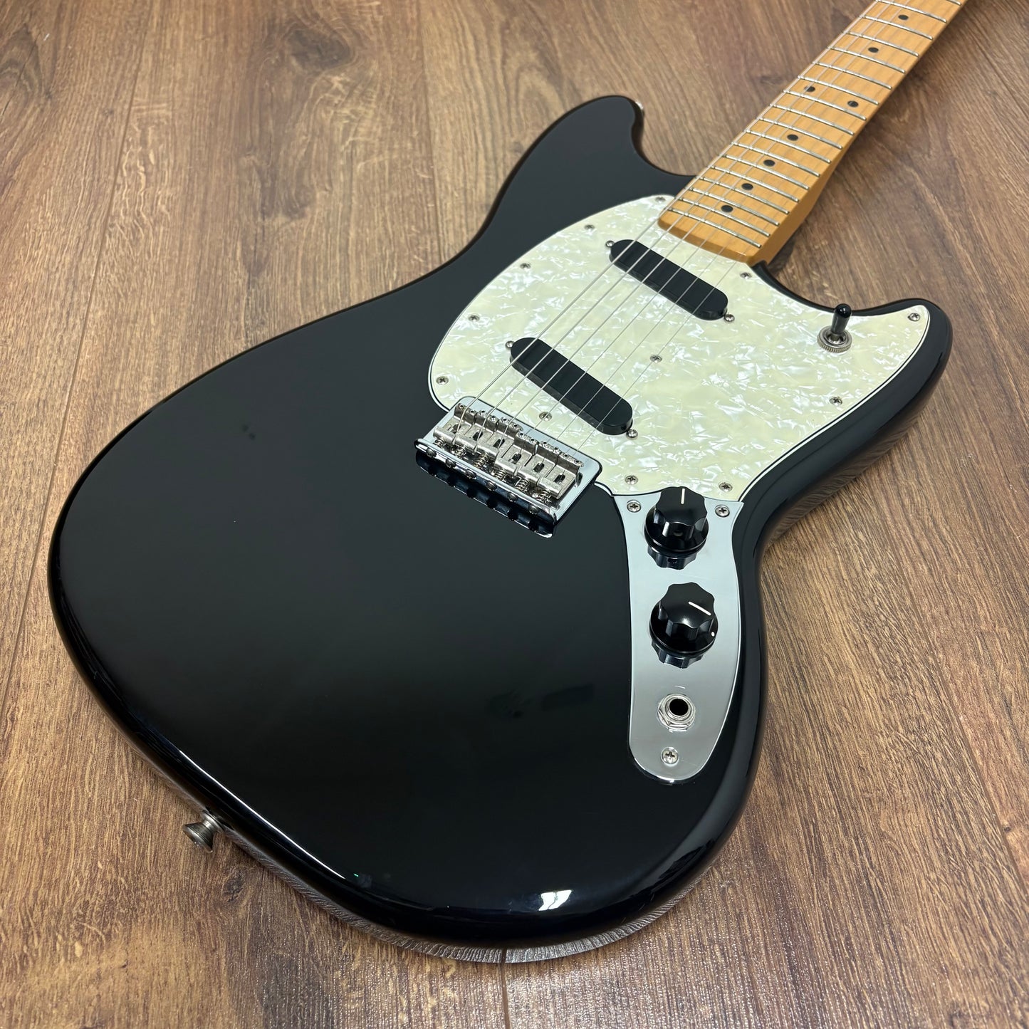 Pre-Owned Fender Player Mustang - Black