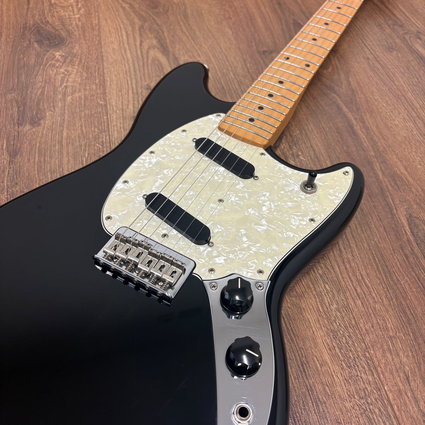 Pre-Owned Fender Player Mustang - Black