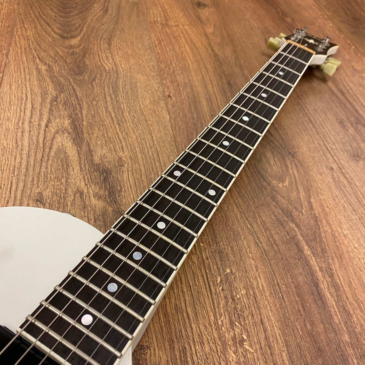 Pre-Owned Schecter Solo II Special - Vintage White
