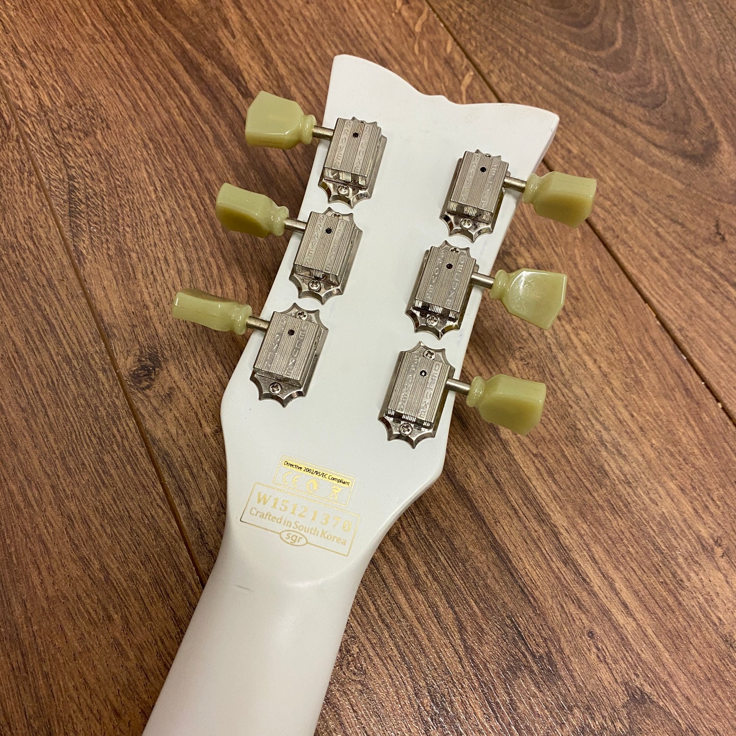 Pre-Owned Schecter Solo II Special - Vintage White