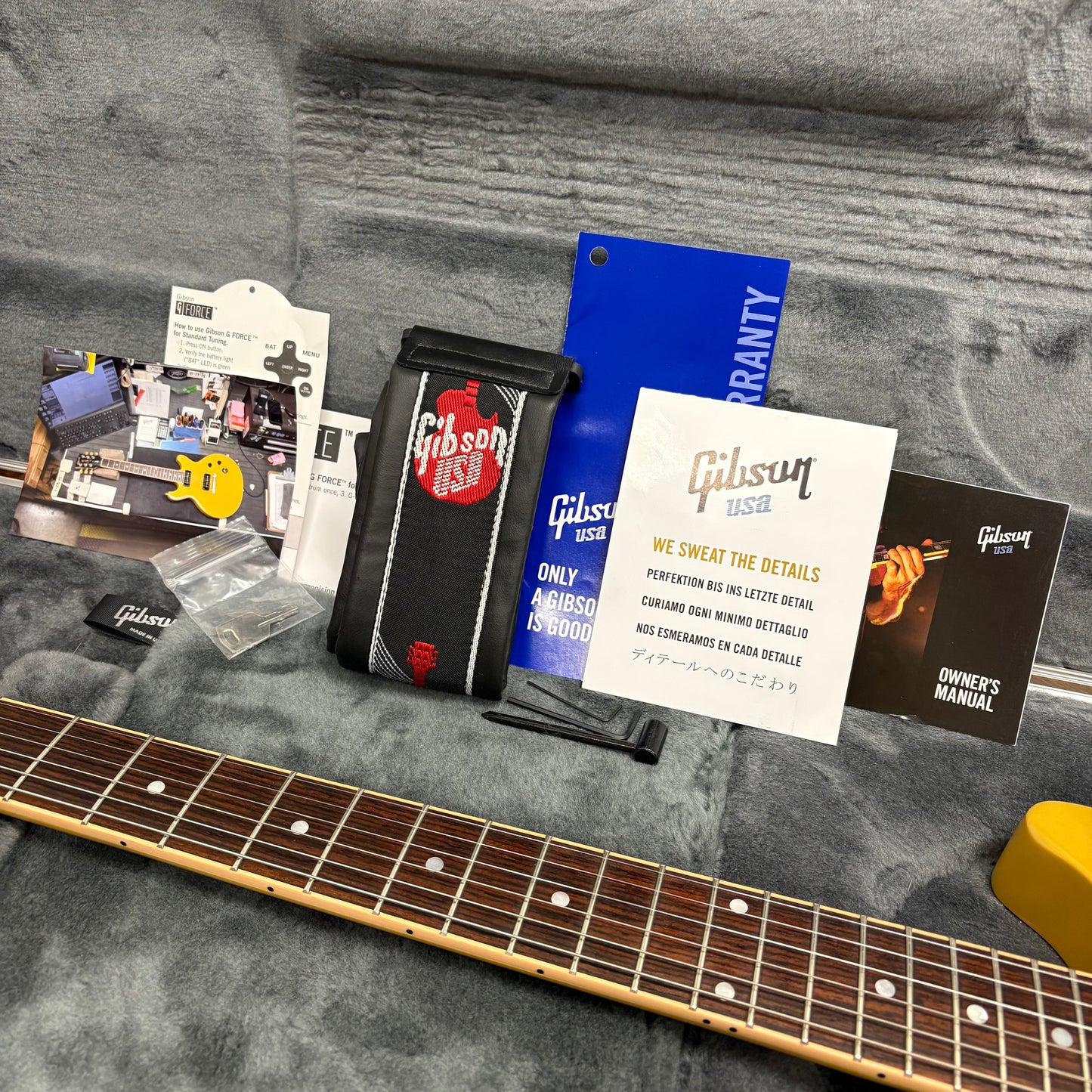 Pre-Owned Gibson Les Paul Special Double Cut - TV Yellow - 2015