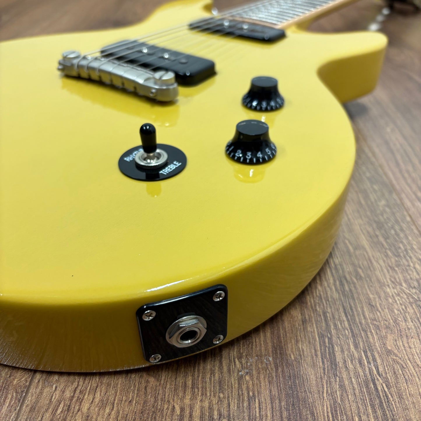 Pre-Owned Gibson Les Paul Special Double Cut - TV Yellow - 2015