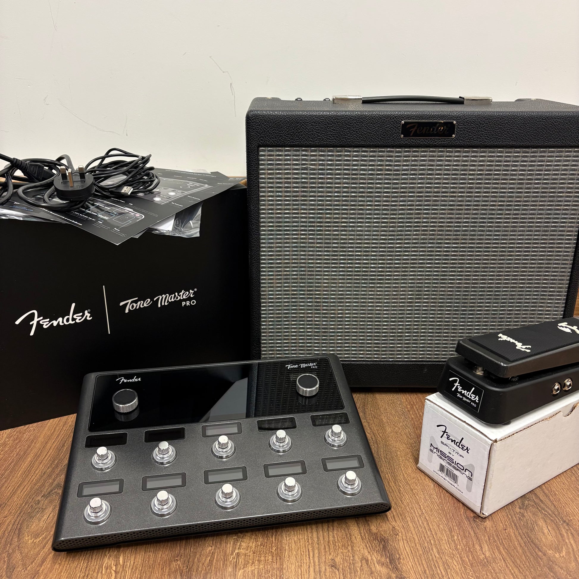Fender Tone Master Pro Amp Multi-Effects Modeller, Fender FR-10 Powered Cab and a Fender Mission Engineering SP1-TMP Tone Master Pro Expression Pedal