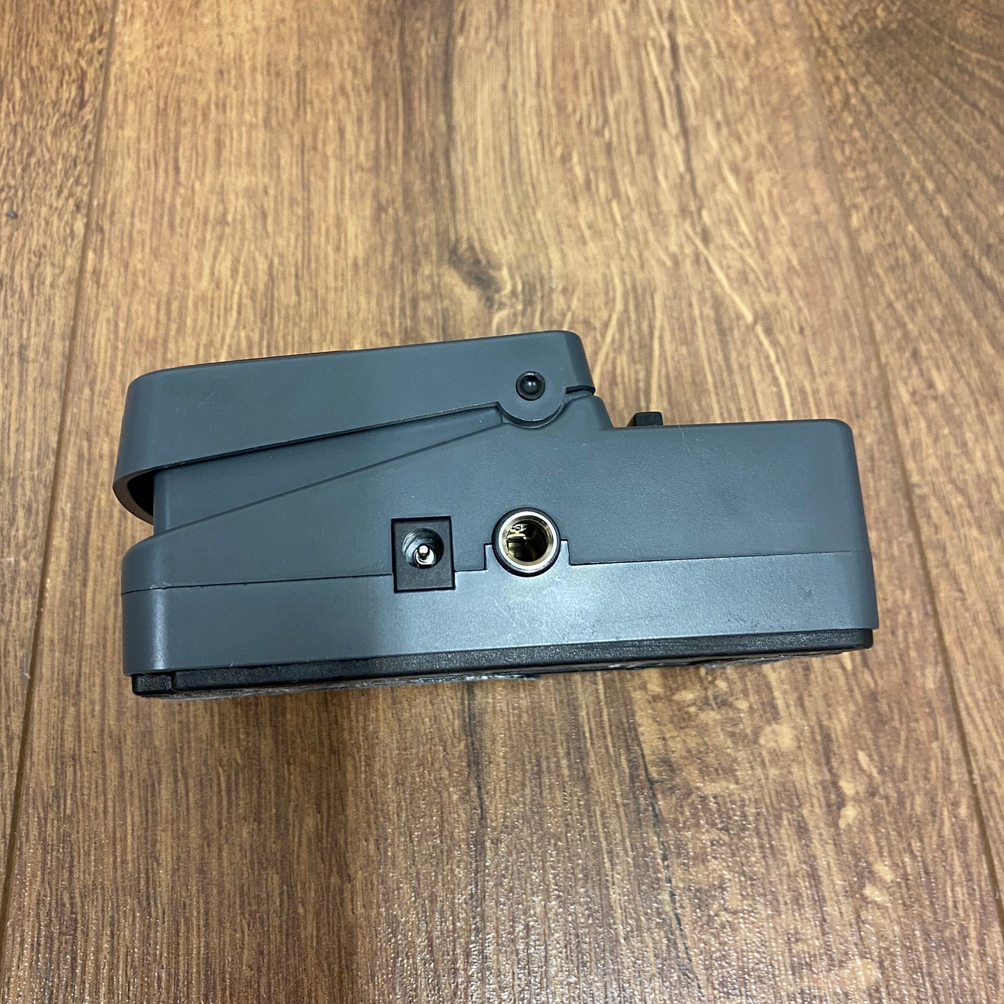 Pre-Owned Behringer TU300 Tuner