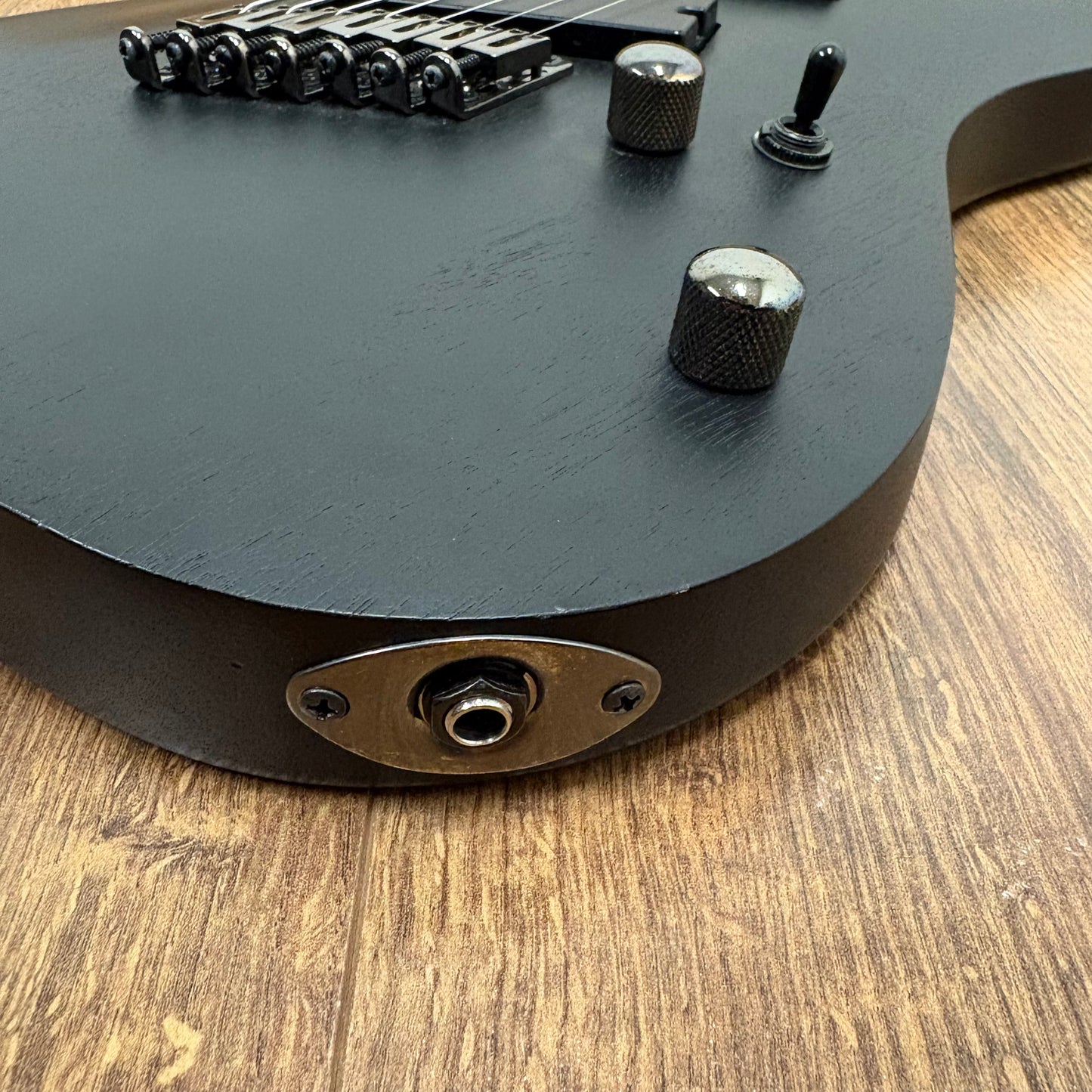 Pre-Owned Cort KX307MS - Open Pore Black