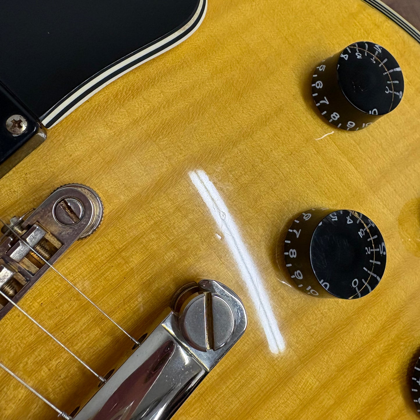 Pre-Owned Epiphone Les Paul Custom - Natural Flame