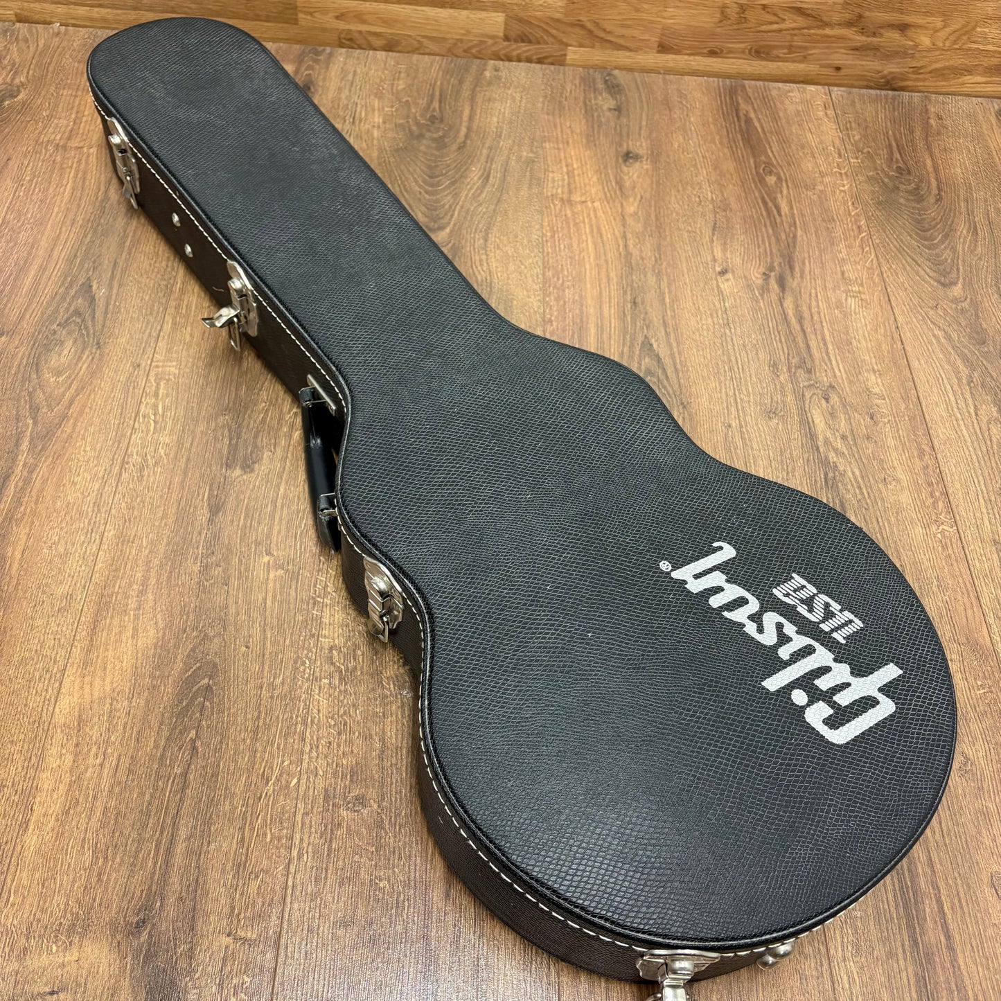 Pre-Owned Gibson Les Paul Classic Antique - Faded Cherry - 2007 Guitar Of The Week #27