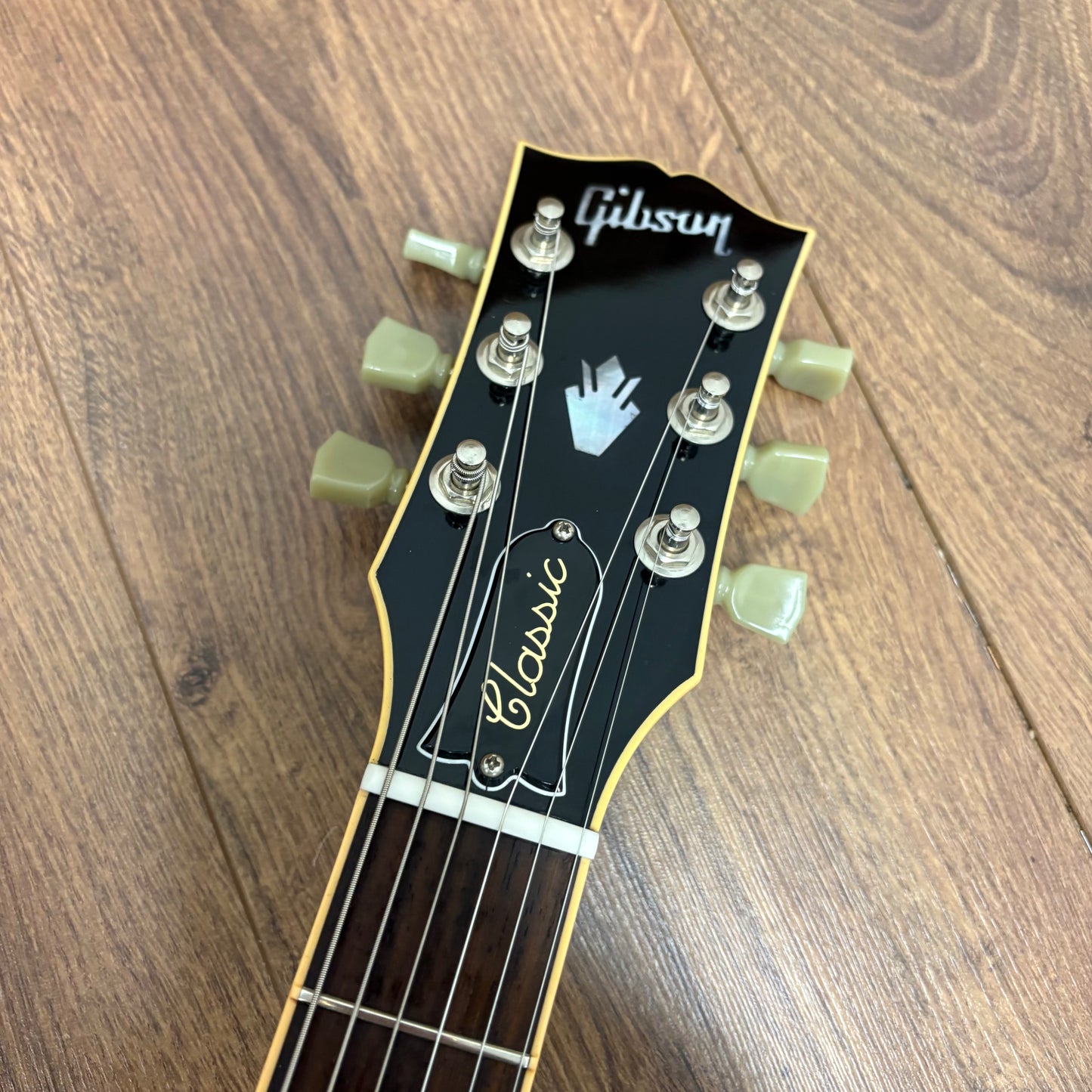 Pre-Owned Gibson Les Paul Classic Antique - Faded Cherry - 2007 Guitar Of The Week #27