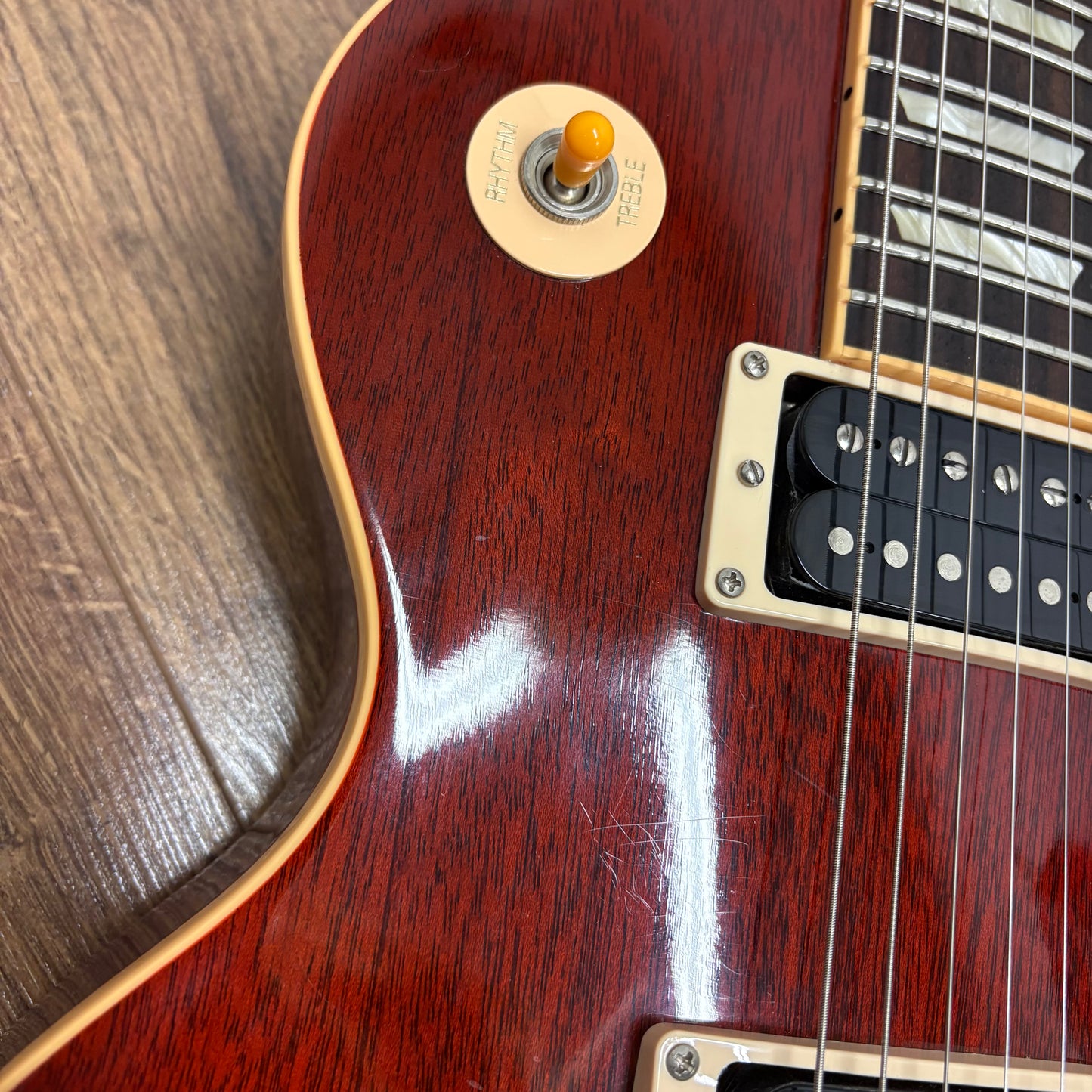 Pre-Owned Gibson Les Paul Classic Antique - Faded Cherry - 2007 Guitar Of The Week #27