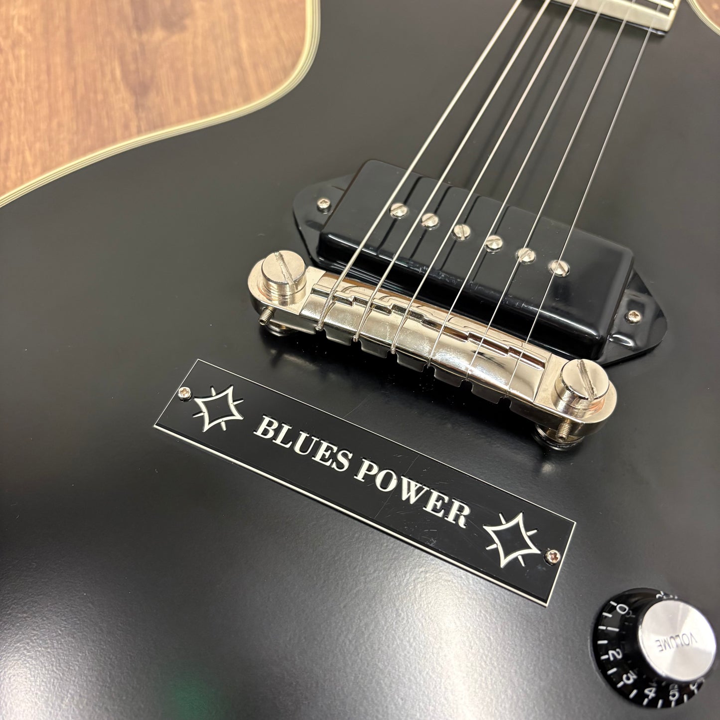 Pre-Owned Epiphone Jared James Nichols Old Glory Les Paul Custom - Black