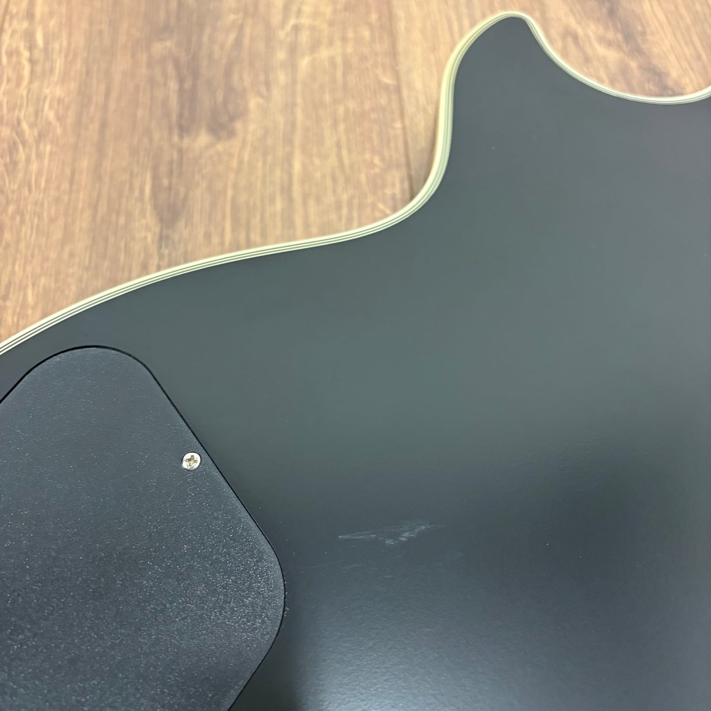 Pre-Owned Epiphone Jared James Nichols Old Glory Les Paul Custom - Black