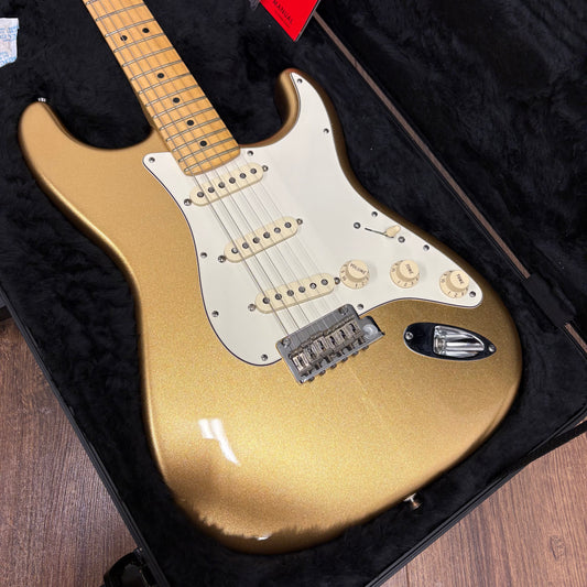 Pre-Owned Fender Limited Edition American Standard Stratocaster - Mystic Aztec Gold - 2014