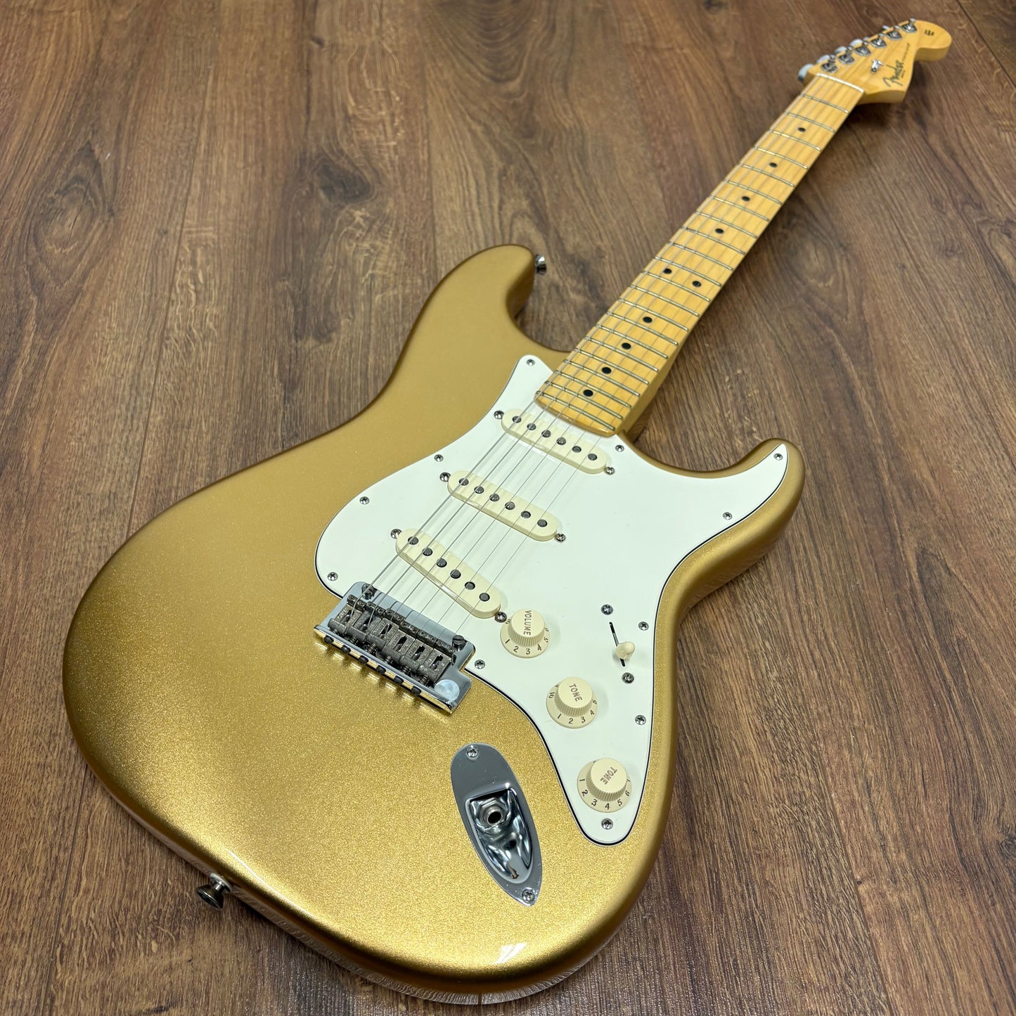 Pre-Owned Fender Limited Edition American Standard Stratocaster - Mystic Aztec Gold - 2014