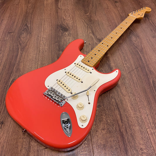 Pre-Owned Fender CIJ Hank Marvin Stratocaster - Fiesta Red - 1997