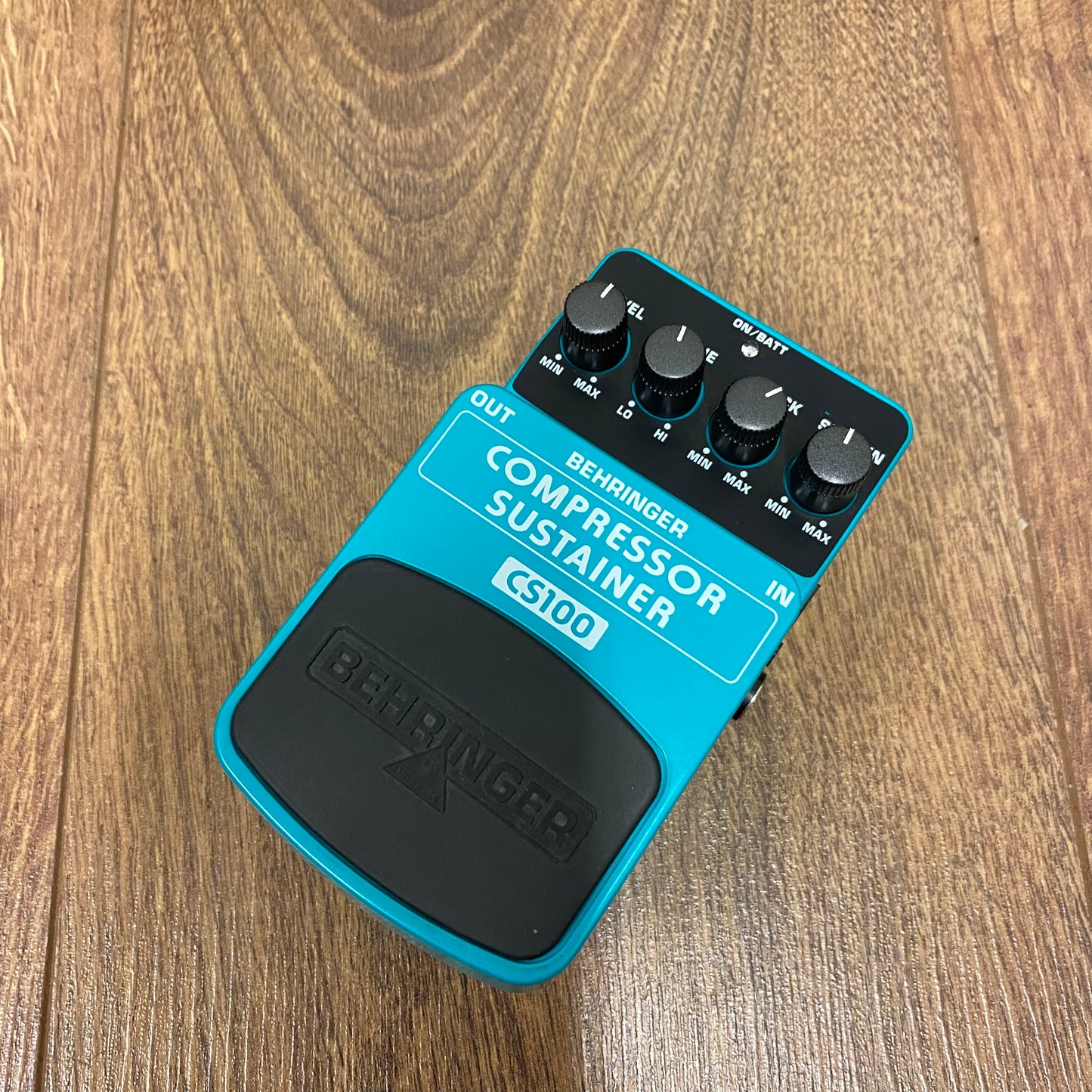 Pre-Owned Behringer CS100 Compressor Sustainer Pedal