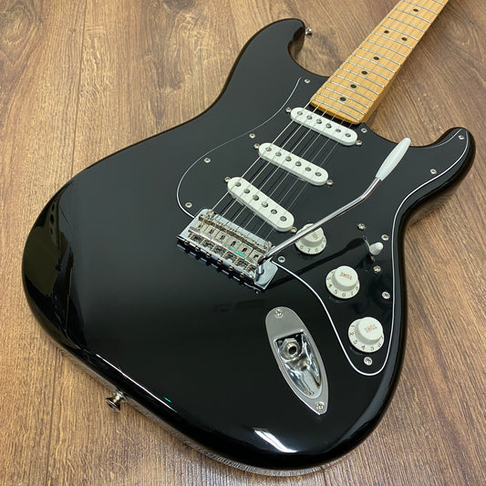 Pre-Owned Fender FSR Tribute Stratocaster - Black