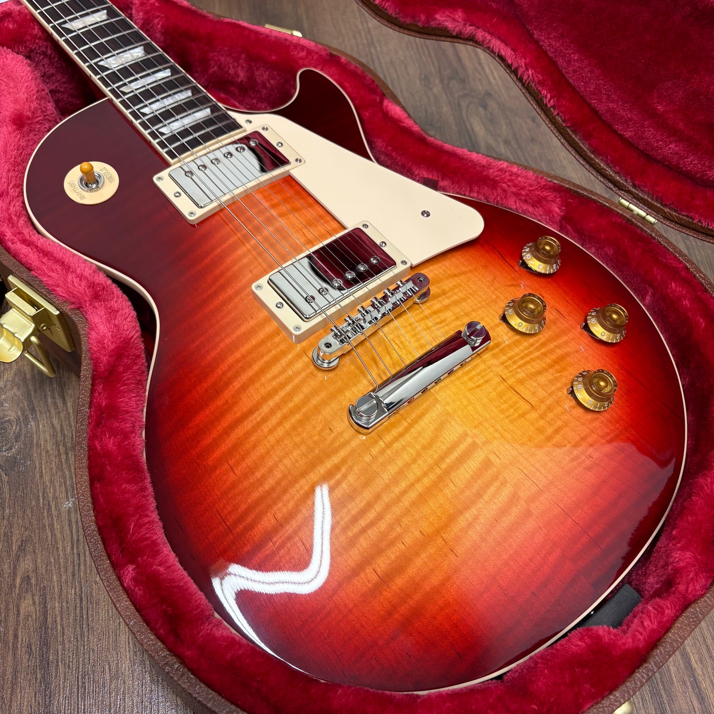 Pre-Owned Gibson Les Paul Standard '50s Figured Top - Heritage Cherry - 2026