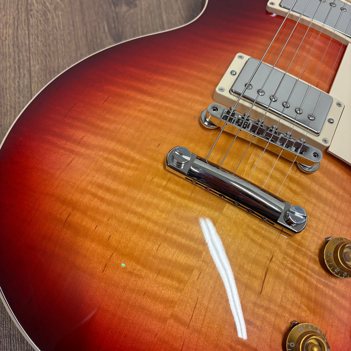 Pre-Owned Gibson Les Paul Standard '50s Figured Top - Heritage Cherry - 2026