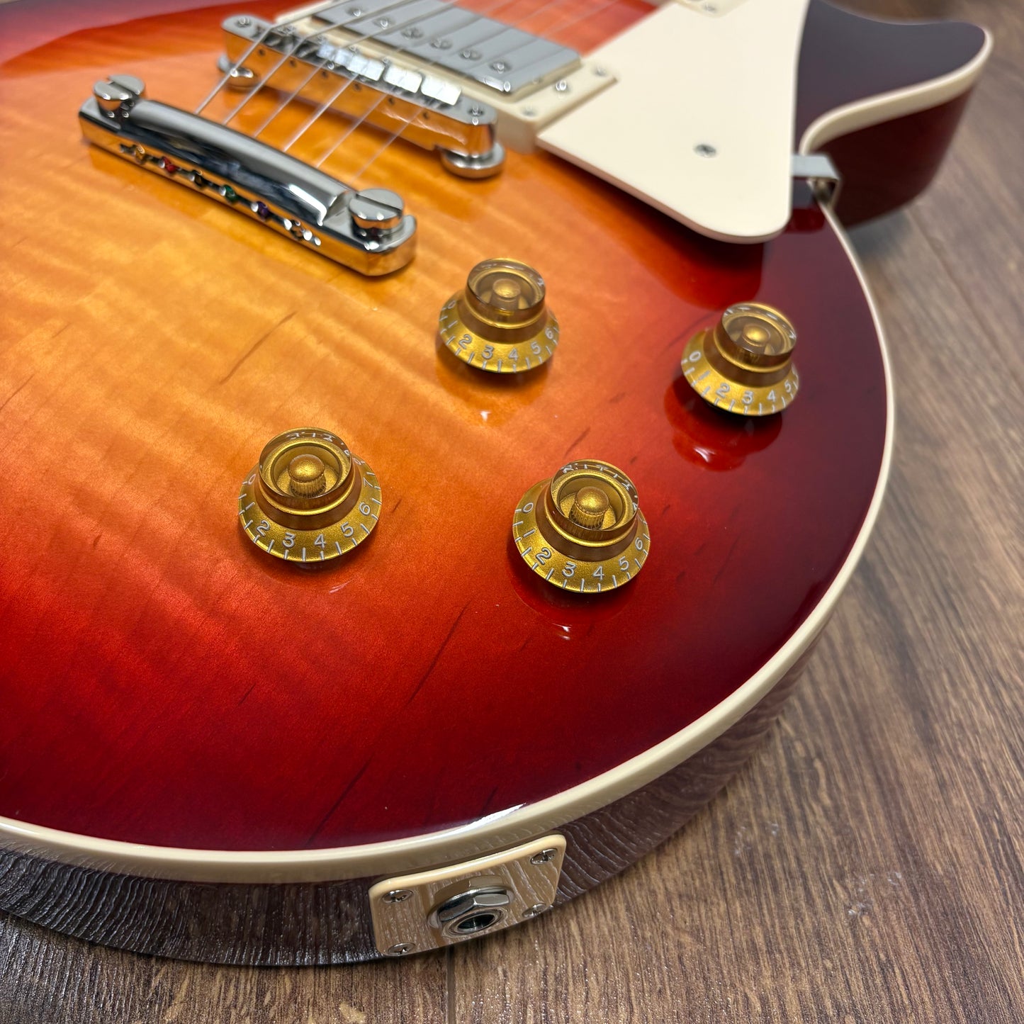 Pre-Owned Gibson Les Paul Standard '50s Figured Top - Heritage Cherry - 2026