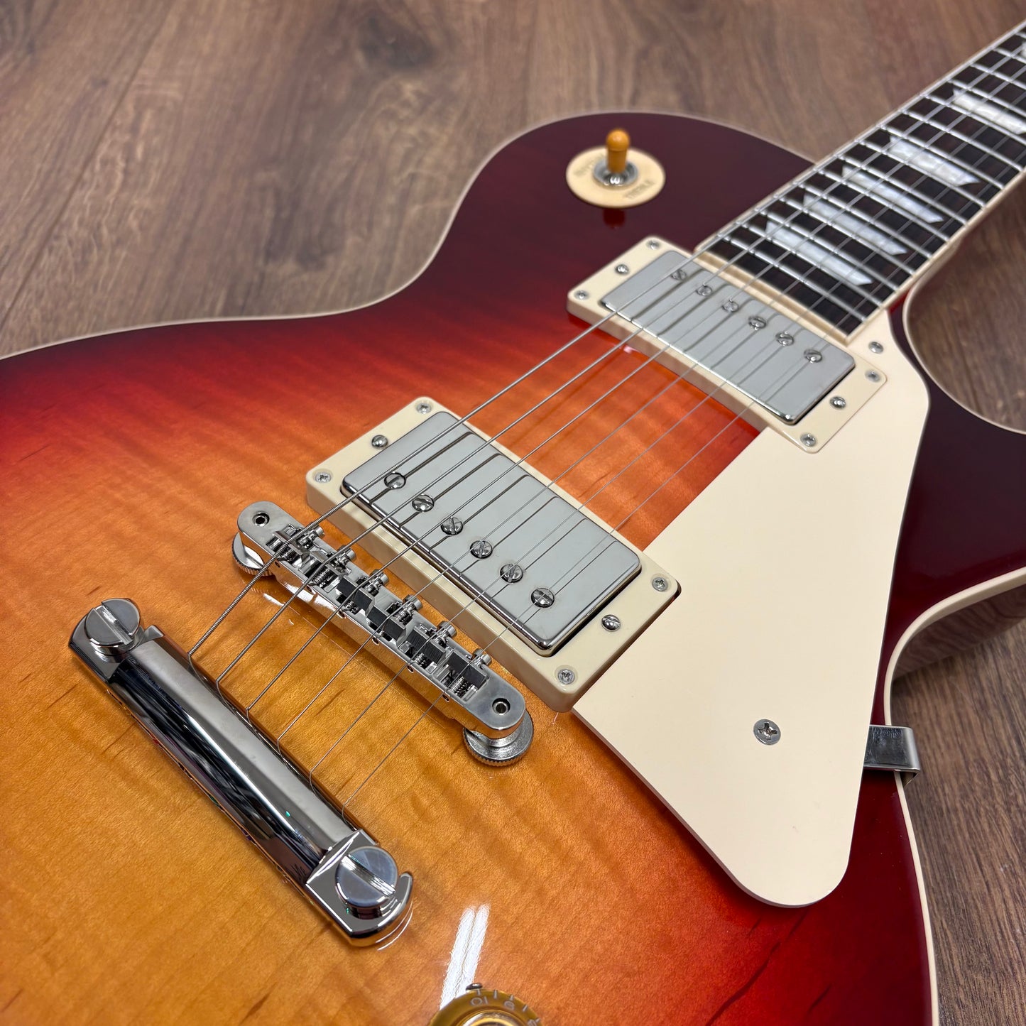 Pre-Owned Gibson Les Paul Standard '50s Figured Top - Heritage Cherry - 2026