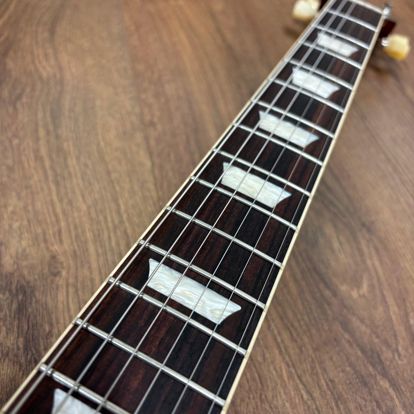 Pre-Owned Gibson Les Paul Standard '50s Figured Top - Heritage Cherry - 2026