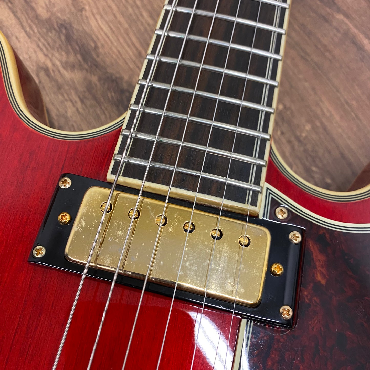 Pre-Owned Epiphone Sheraton 1962 E212TV 50th Anniversary - Cherry