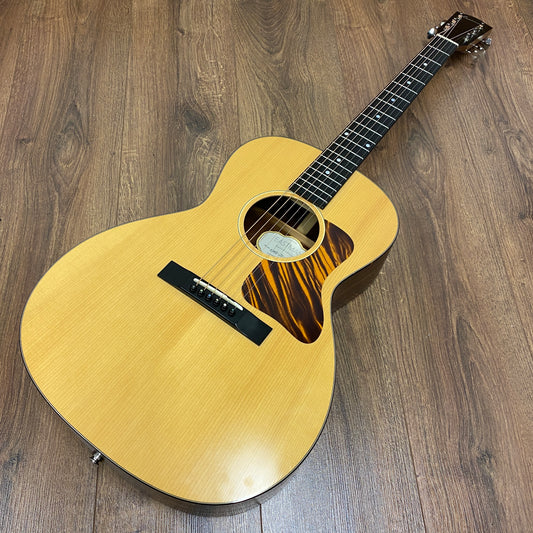 Pre-Owned Eastman E100SS-LTD Acoustic Parlour - Natural