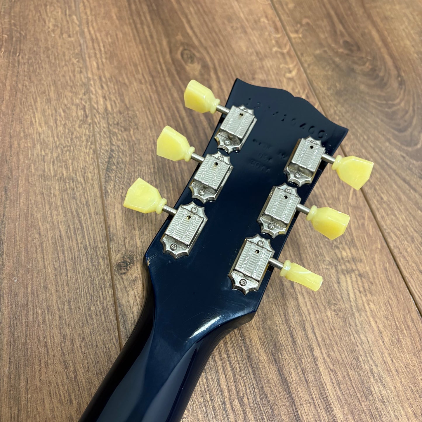 Pre-Owned Gibson Les Paul Classic Plus - Manhattan Midnight - 2011