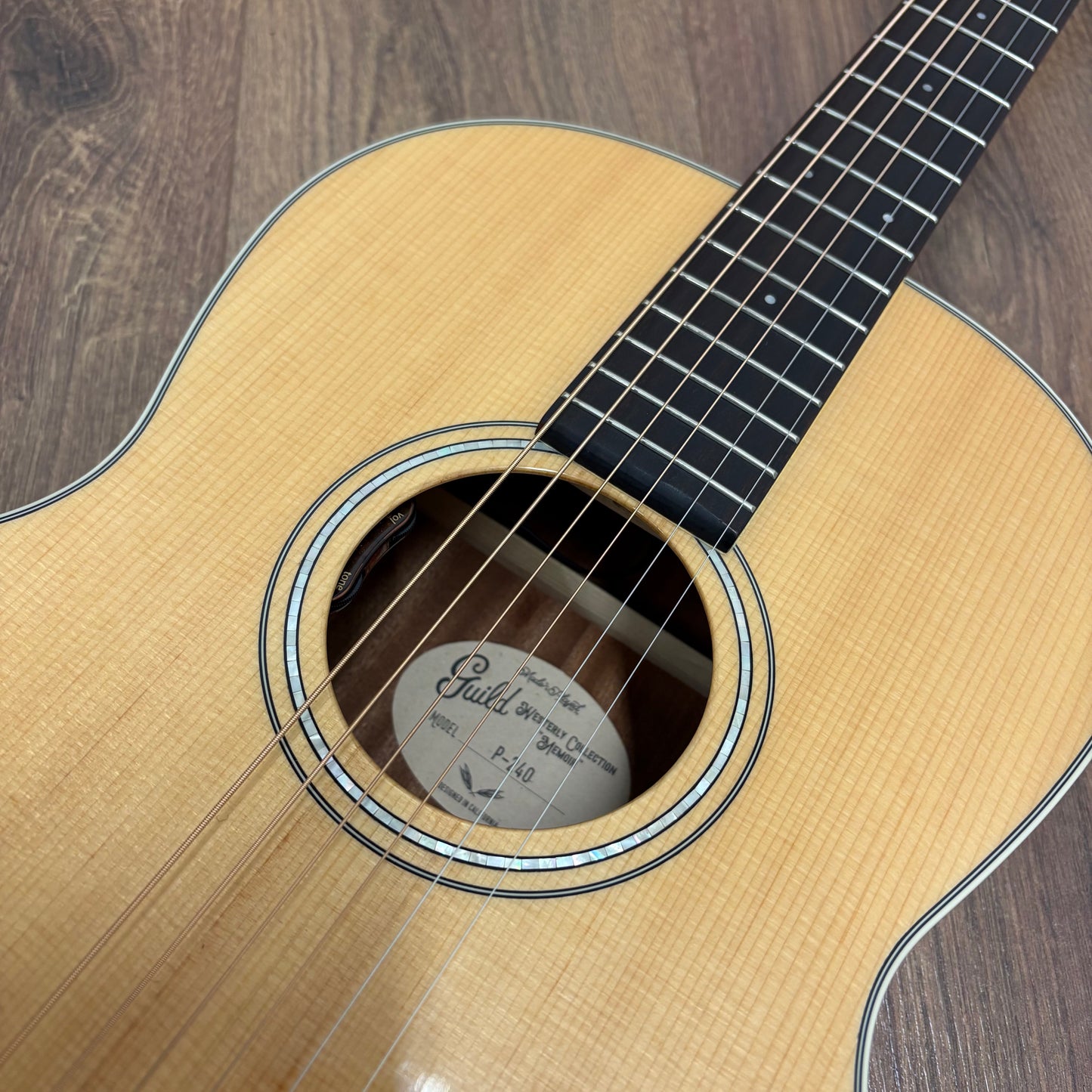 Pre-Owned Guild Memoir P240 w/ LR Baggs Pickup Electro-Acoustic - Natural