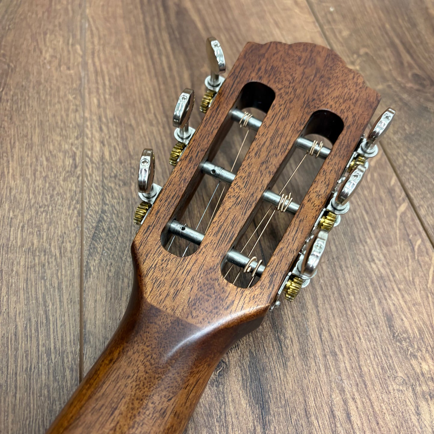 Pre-Owned Guild Memoir P240 w/ LR Baggs Pickup Electro-Acoustic - Natural
