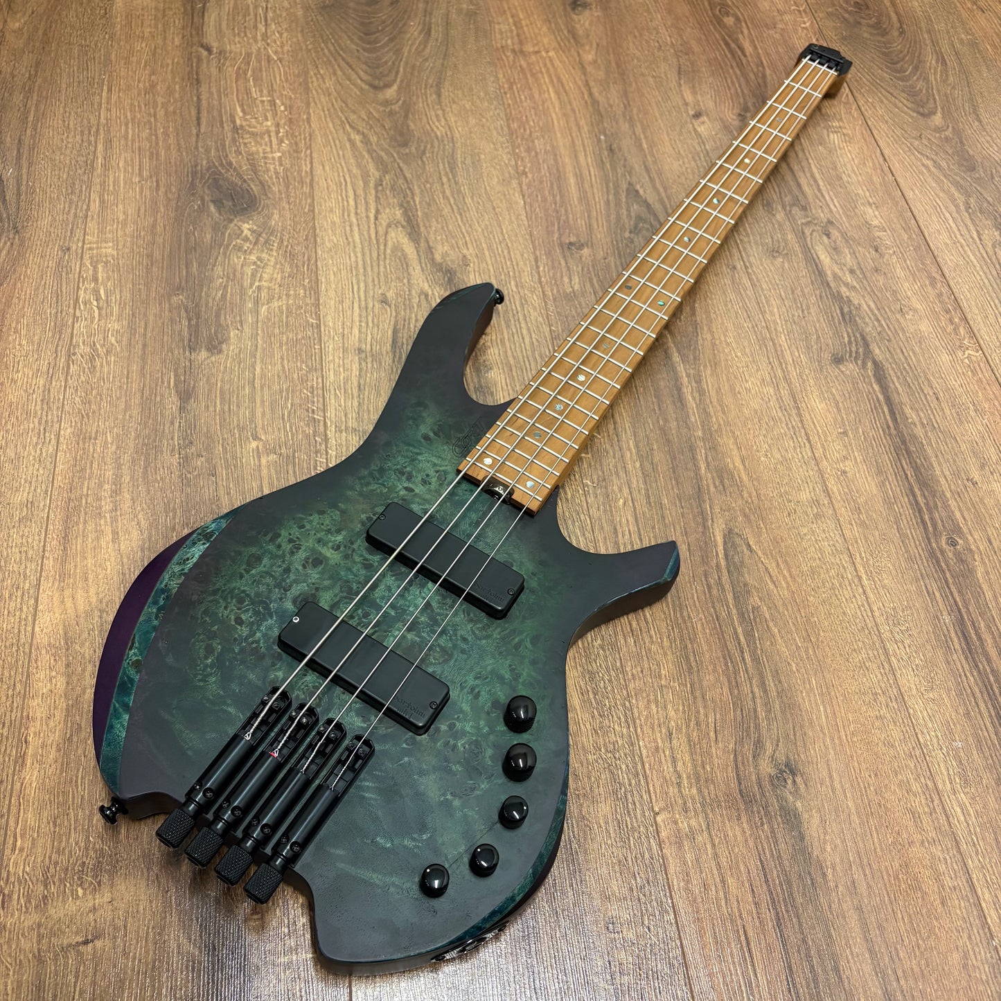 Pre-Owned Cort Space 4 Headless Bass - Star Dust Green