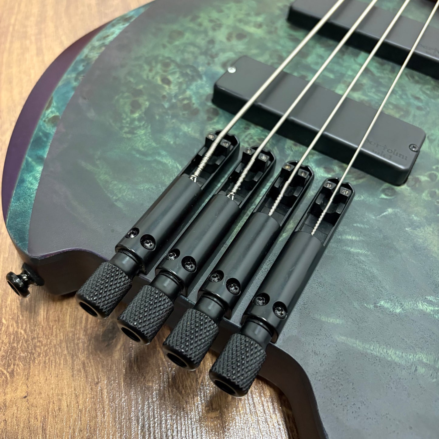 Pre-Owned Cort Space 4 Headless Bass - Star Dust Green