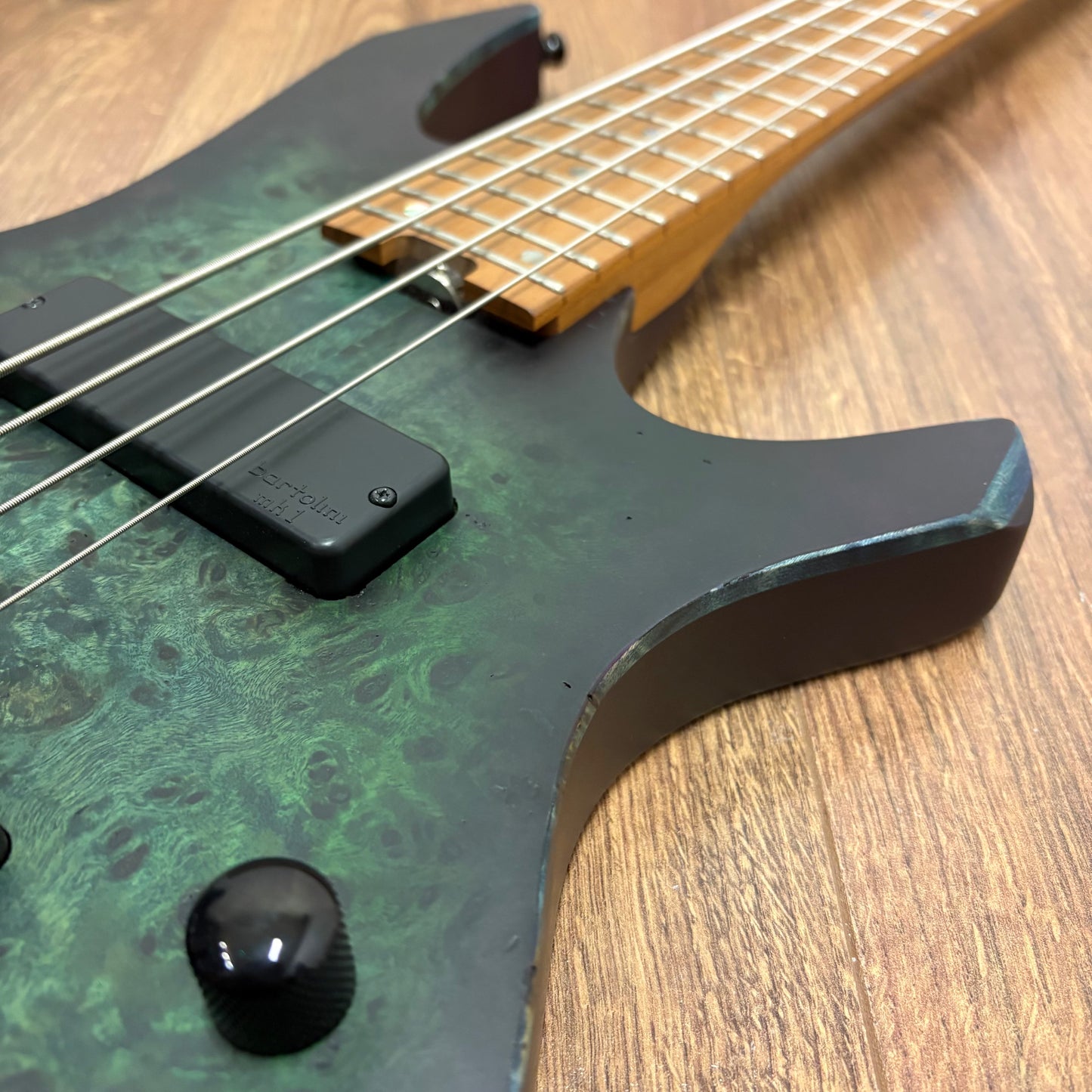 Pre-Owned Cort Space 4 Headless Bass - Star Dust Green
