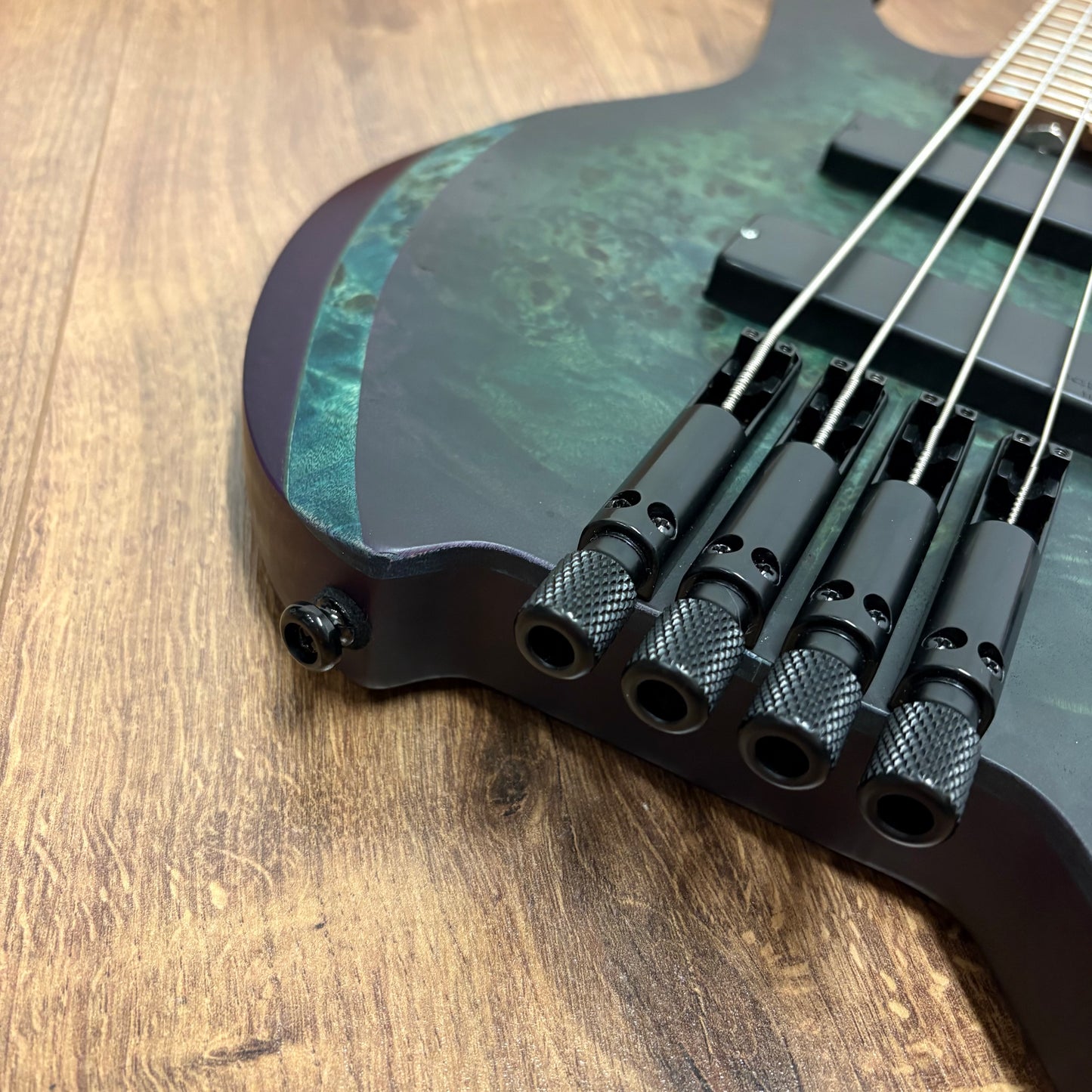 Pre-Owned Cort Space 4 Headless Bass - Star Dust Green