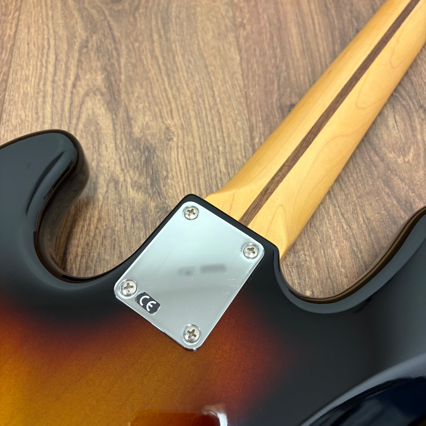 Pre-Owned Fender Standard Fretless Jazz Bass - Sunburst