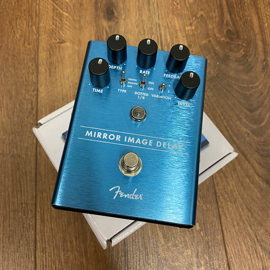 Pre-Owned Fender Mirror Image Delay Pedal