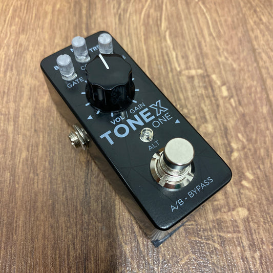 Pre-Owned IK MultiMedia TONEX ONE Machine Modelling Pedal