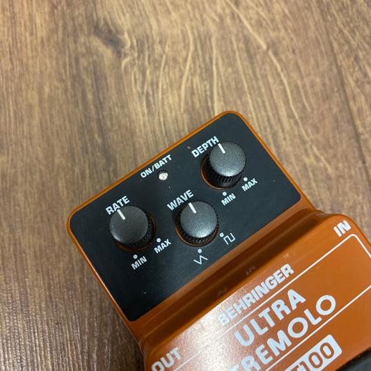 Pre-Owned Behringer UT100 Ultra Tremolo Pedal