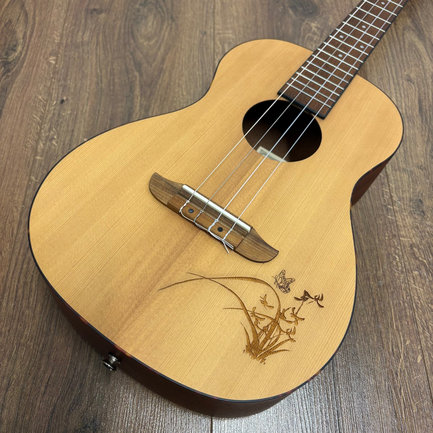 Pre-Owned Ortega Bonfire Series Baritone Ukulele - Spruce/Sapele Natural